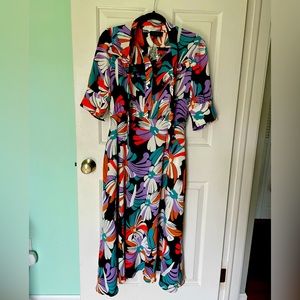 Gracia Floral print dress. Size small. Optional scarf tie at neckline.